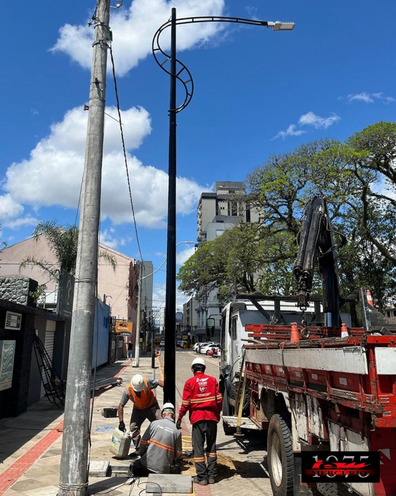 Mercúrio participa da revitalização da iluminação pública no centro de São Leopoldo