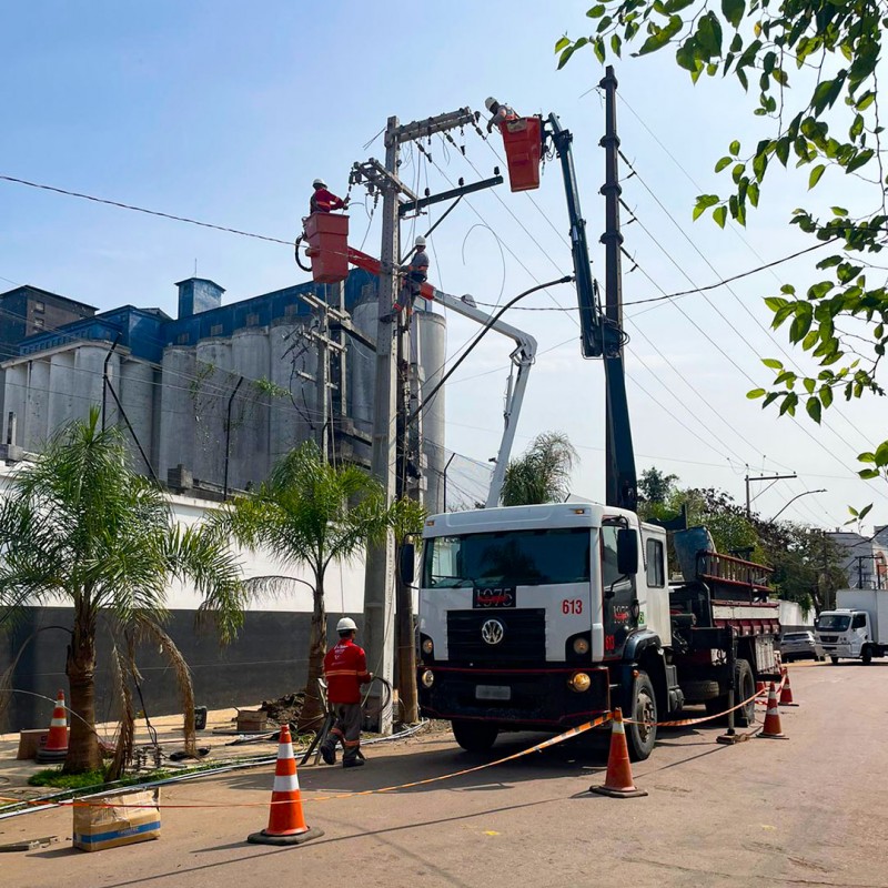 Equipes atuam com excelência em obras de redes elétricas para grandes indústrias e novos empreendimentos